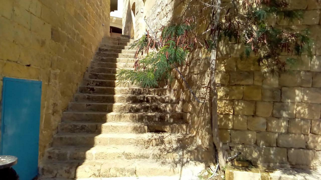 Rubis * Victoria